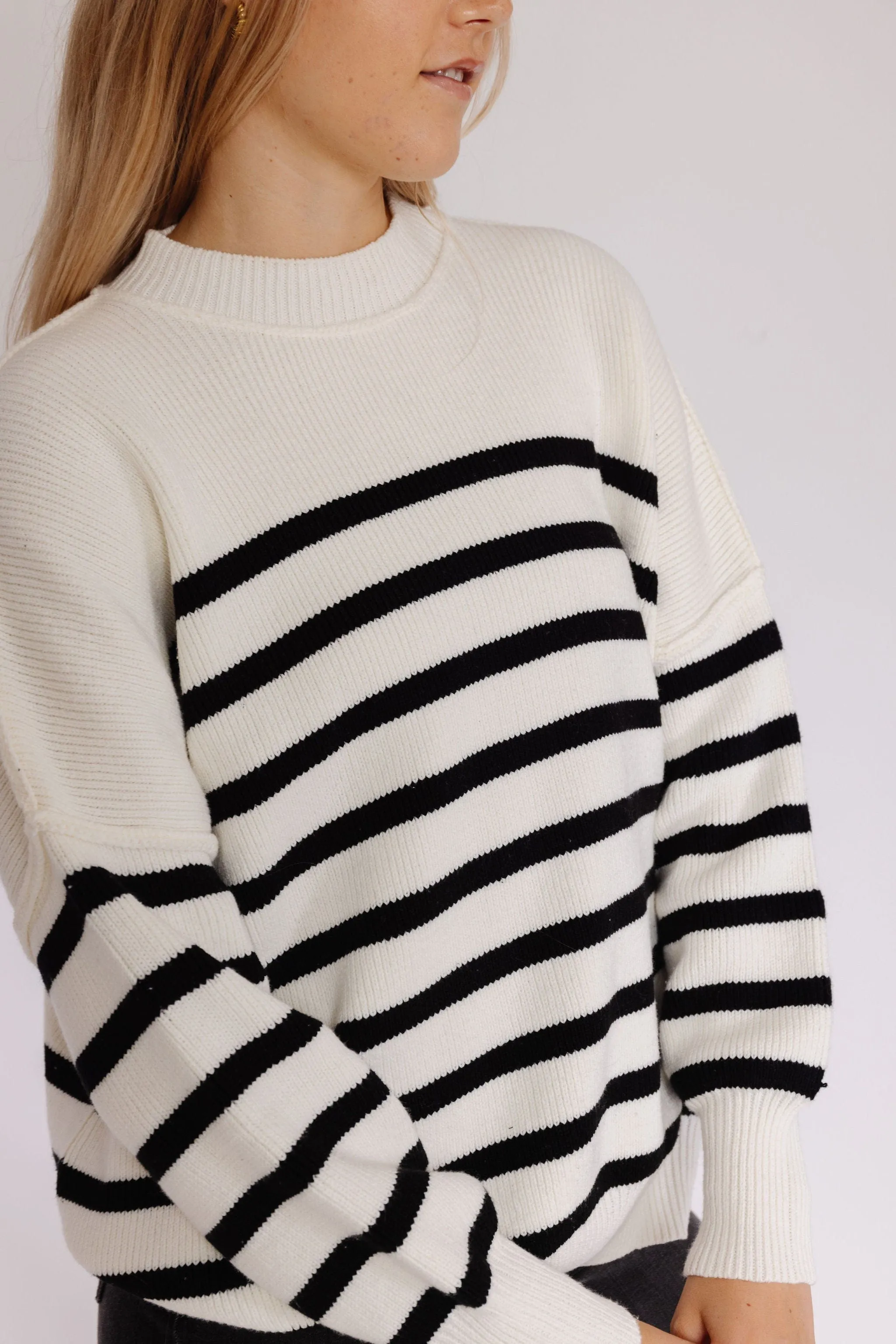 Dexter Sweater in White/Black