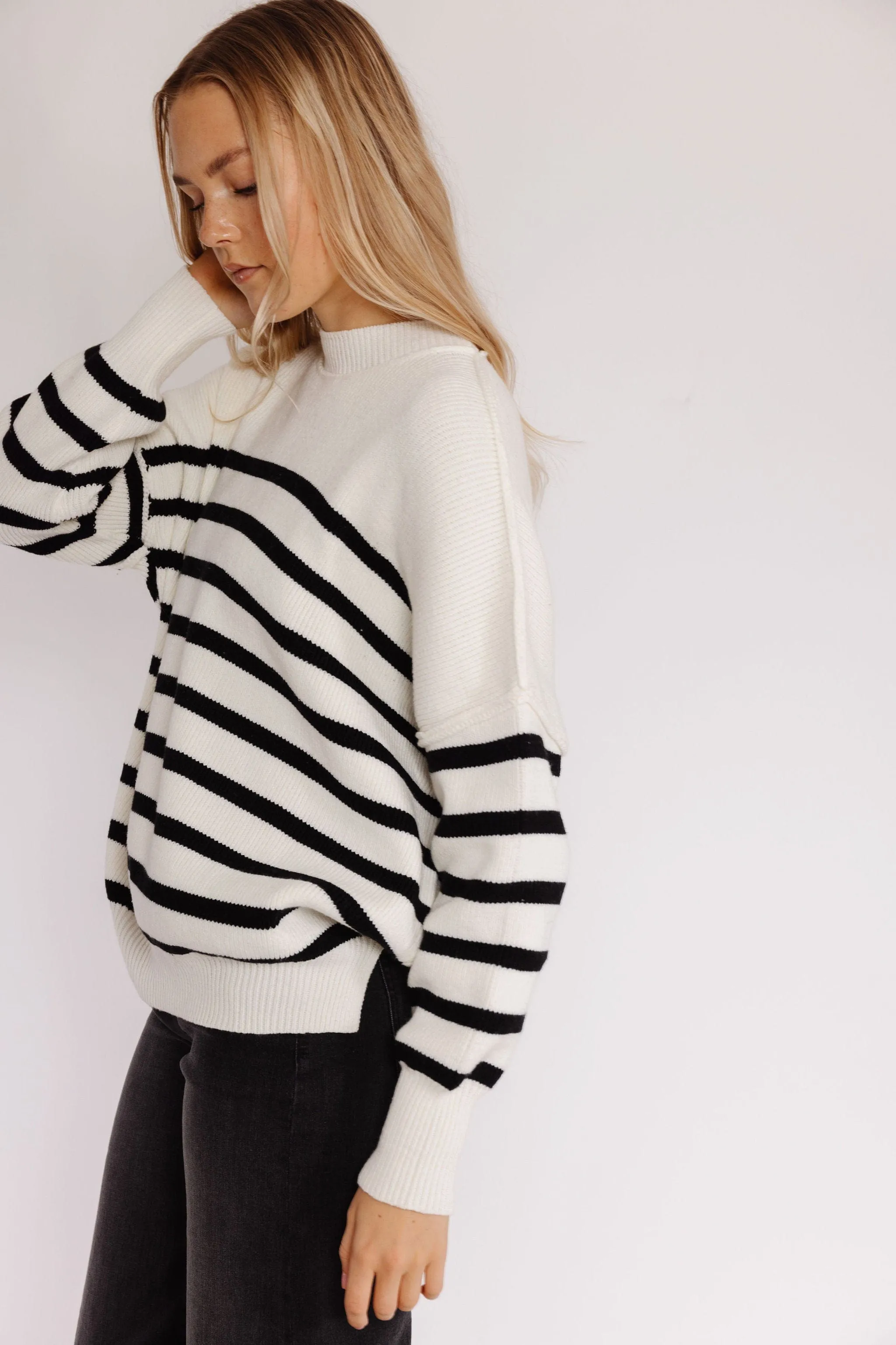 Dexter Sweater in White/Black