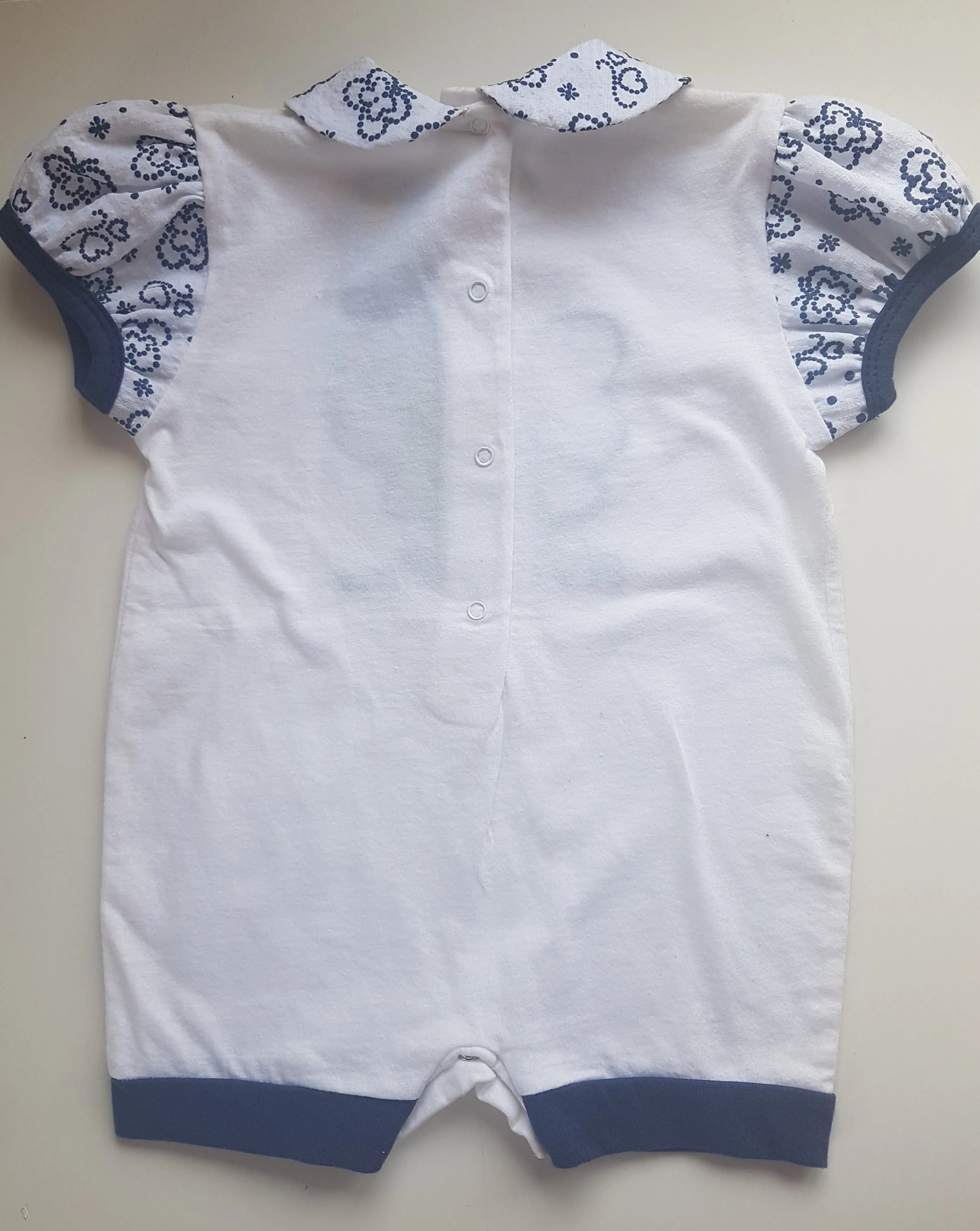 White & Navy Romper Suit 0-3 months BNWT